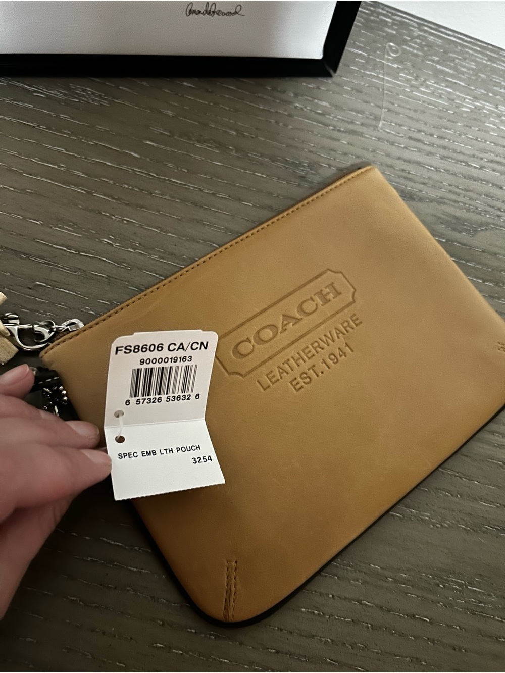 Coach Leatherware Charter Wristlet Tan Zip Pouch NWT - Picture 3 of 14